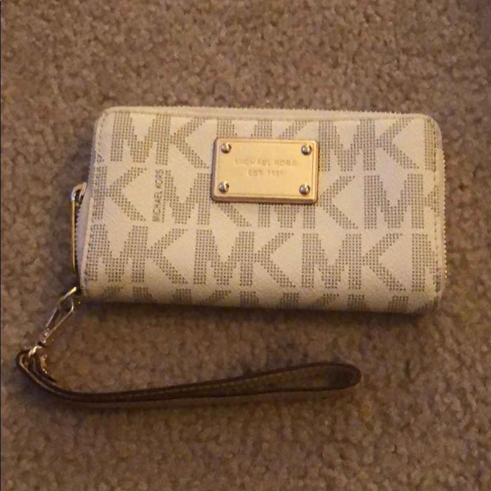 Michael Kors Wristlet